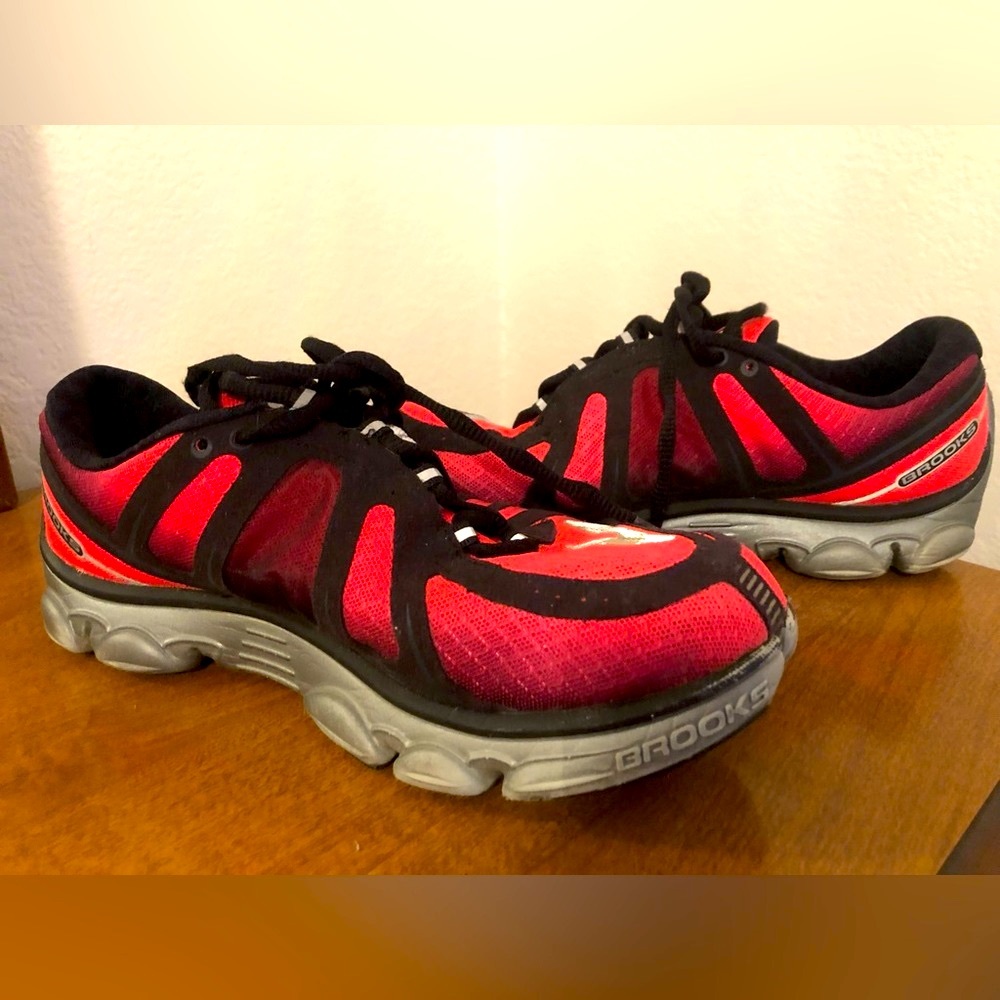 Brooks Pureflow size 7.5